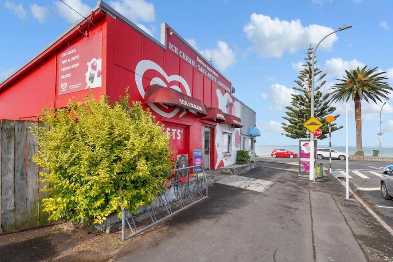 Amazing Home By Beach - Fully Aircon-Ed - Wifi Auckland Exterior photo