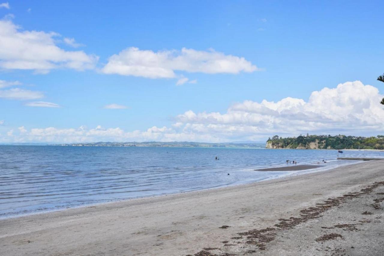 Amazing Home By Beach - Fully Aircon-Ed - Wifi Auckland Exterior photo